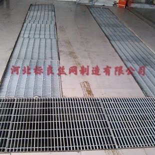 洗車用鋼格板具體有什么優(yōu)點呢？